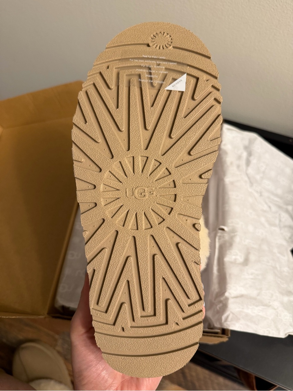 UGG Disquette Platform Slippers - NEW IN BOX - Picture 4 of 7